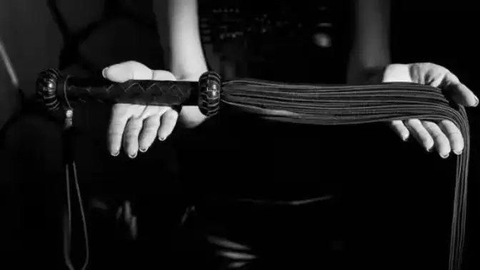 西檬之家-DT是什么？BDSM新人如何通过Dirty Talk增强互动