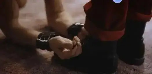 【西檬之家】字母圈的践踏癖是什么？BDSM中的支配与臣服体验指南